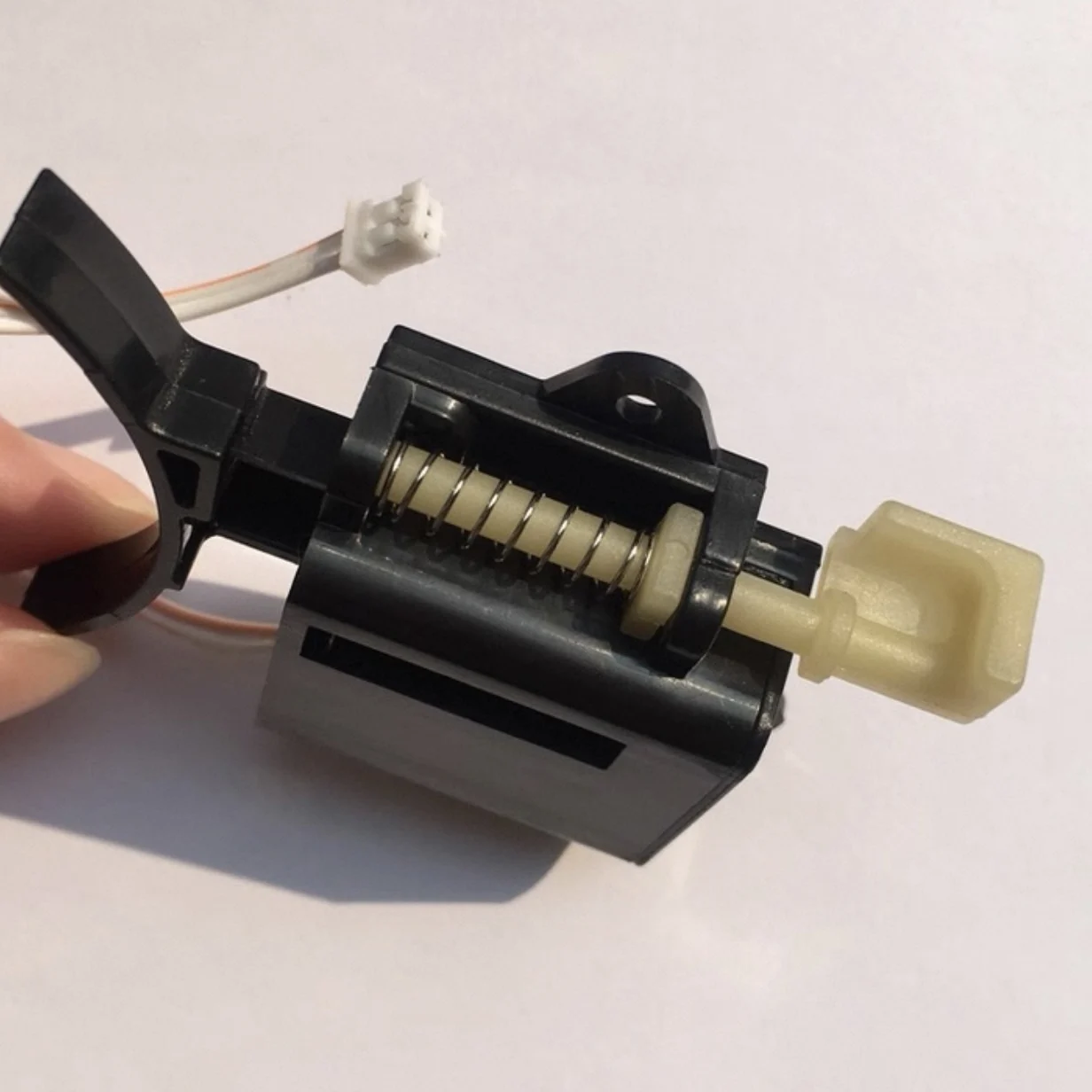 Accesorios para Cerraduras Int - Door Lock reseña y precio